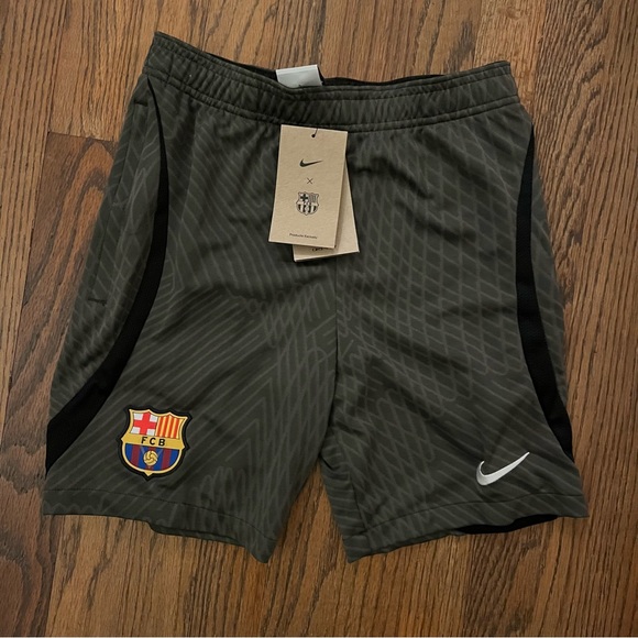 Nike Dri fit BC Barcelona strike shorts NEW NWT FCB football soccer boys M - Picture 1 of 3